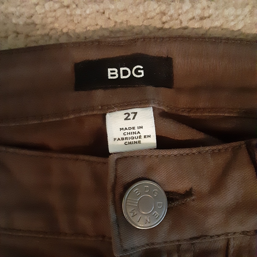 Faux Leather Patch Jeans - Picture 6 of 8